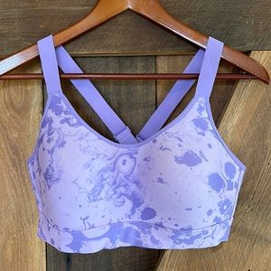 Women’s Under Armor continuum mid sports bra sz L